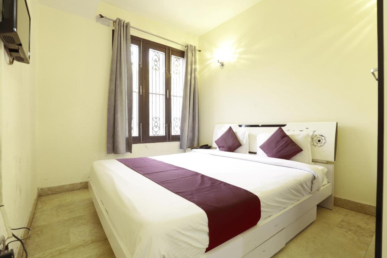 Hotel Livia Residency ニューデリー エクステリア 写真